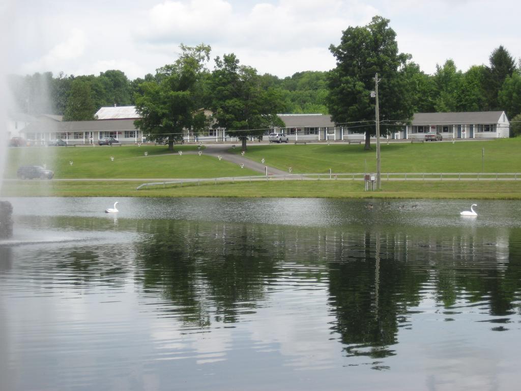 Fountain View Motel Richfield Springs Экстерьер фото
